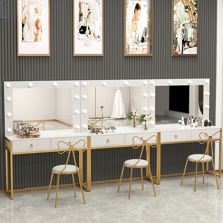 Dressing table with light mirr - Beauty Makeup Bridal recensione e prezzo