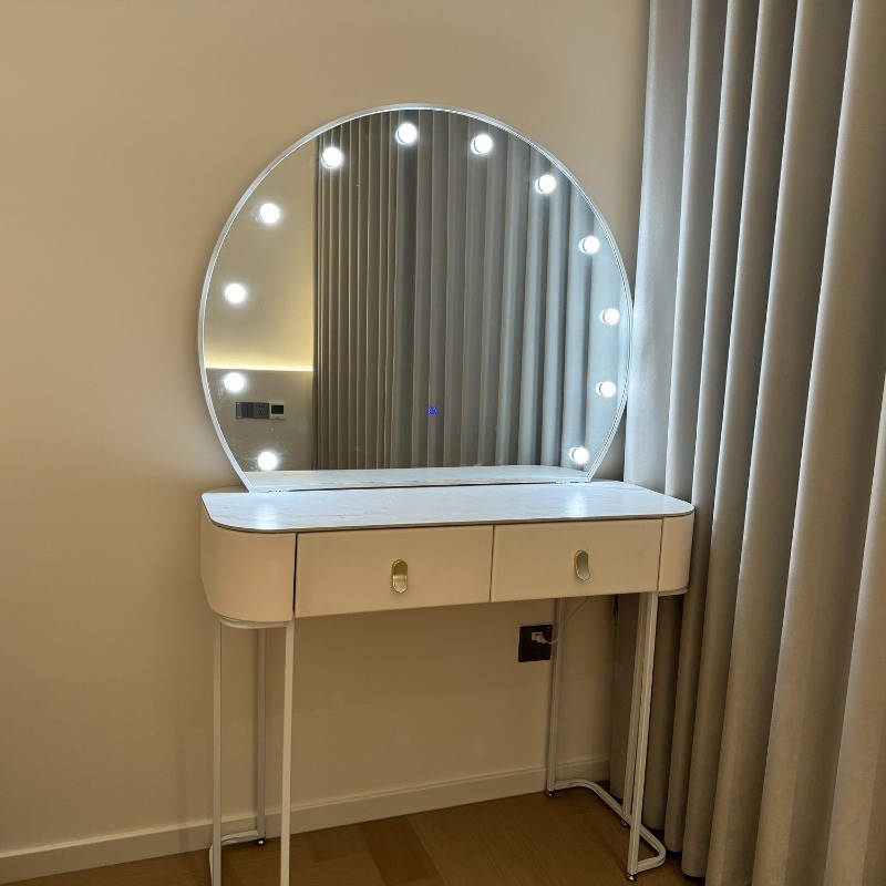 dressing table, special studio - Beauty Makeup Bridal recensione e prezzo