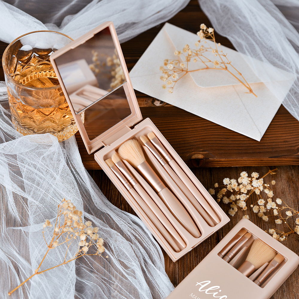 Personalized 5pc Makeup Brush  - Beauty Makeup Bridal recensione e prezzo