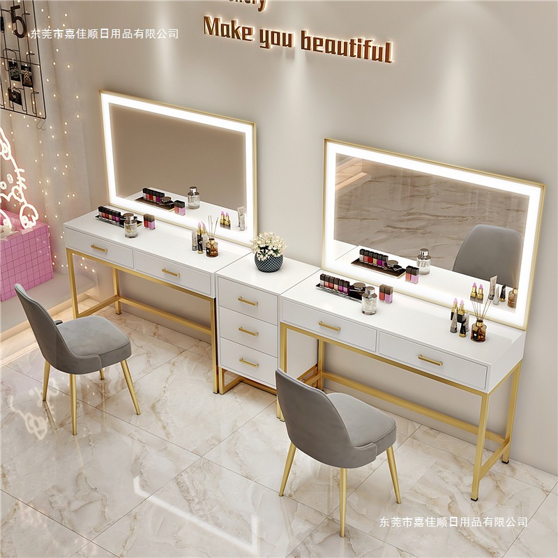 Nail art makeup artist studio  - Beauty Makeup Bridal recensione e prezzo