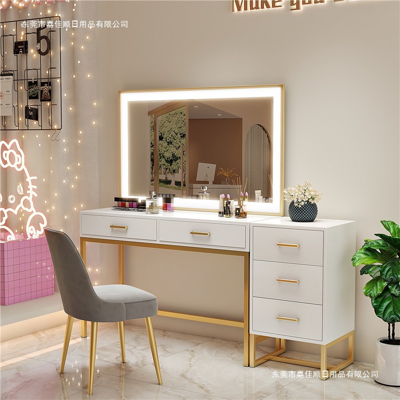 Nail art makeup artist studio  - Beauty Makeup Bridal recensione e prezzo